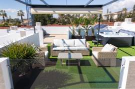Villas neuves avec piscine privée à Oasis de la Marina, Costa Blanca Villas neuves avec piscine privée à Oasis de la Marina, Costa Blanca