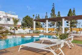 listing listing