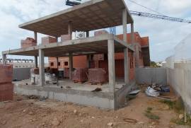 listing listing