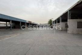 NO AGENTS | OPEN YARD SHED | GARAGE PARKING |