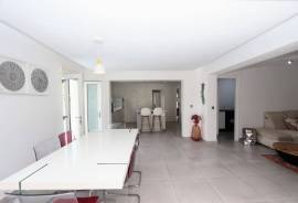 listing listing