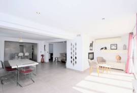 listing listing