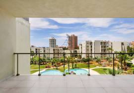 Semi-new 2 bedroom apartment in Exclusive Condominium - Praia da Rocha Semi-new 2 bedroom apartment in Exclusive Condominium - Praia da Rocha