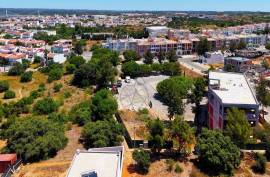 Shop, of 172m², with terrace and bathroom, located in the Urbanization Encosta da Bela Vista, Parchal. Shop, of 172m², with terrace and bathroom, located in the Urbanization Encosta da Bela Vista, Parchal.