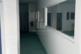 Excellent Investment Opportunity – Commercial Space Prepared for the Health Area | Vila Nova de Gaia Excellent Investment Opportunity – Commercial Space Prepared for the Health Area | Vila Nova de Gaia