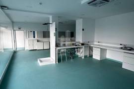 Excellent Investment Opportunity – Commercial Space Prepared for the Health Area | Vila Nova de Gaia Excellent Investment Opportunity – Commercial Space Prepared for the Health Area | Vila Nova de Gaia