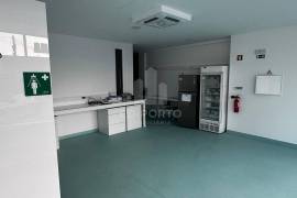 Excellent Investment Opportunity – Commercial Space Prepared for the Health Area | Vila Nova de Gaia Excellent Investment Opportunity – Commercial Space Prepared for the Health Area | Vila Nova de Gaia