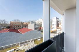 New 2 Bedroom Apartment with Balcony and 2 Parking Spaces in Matosinhos Sul