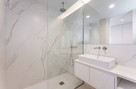 New 2 Bedroom Apartment with Balcony and 2 Parking Spaces in Matosinhos Sul