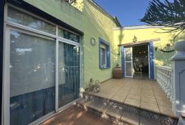 listing listing