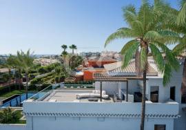 Luxury 4 Bedroom Villa with Sea Views in Porto de Mós, Lagos