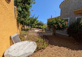 Move-In Ready 4-Bed Family Villa with Annex & Garage