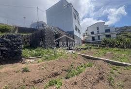 Authentic Madeira Property with Two Houses, Land & Exceptional Investment Potential Authentic Madeira Property with Two Houses, Land & Exceptional Investment Potential