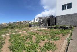 Authentic Madeira Property with Two Houses, Land & Exceptional Investment Potential Authentic Madeira Property with Two Houses, Land & Exceptional Investment Potential