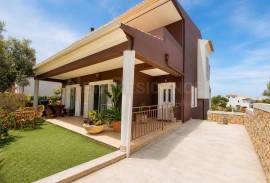 Algoz - Excellent 4 Bedroom Villa