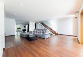 Luxury Villa with heated swimming pool and stunning panoramic views over Braga Luxury Villa with heated swimming pool and stunning panoramic views over Braga