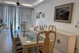 Luxury Apartment with 3 Suites and Panoramic Ocean Front View | Pitangueiras Beach, Guarujá Luxury Apartment with 3 Suites and Panoramic Ocean Front View | Pitangueiras Beach, Guarujá