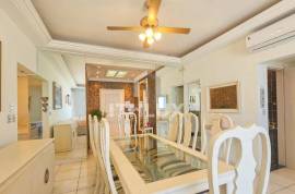 Luxury Apartment with 3 Suites and Panoramic Ocean Front View | Pitangueiras Beach, Guarujá Luxury Apartment with 3 Suites and Panoramic Ocean Front View | Pitangueiras Beach, Guarujá