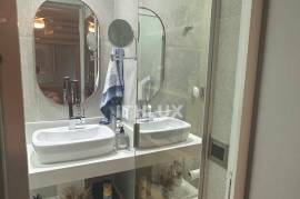 Modern & Furnished Apartment with Suite 3 Blocks from the Beach | Enseada, Guarujá Modern & Furnished Apartment with Suite 3 Blocks from the Beach | Enseada, Guarujá