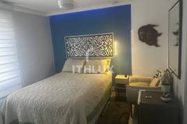 Modern & Furnished Apartment with Suite 3 Blocks from the Beach | Enseada, Guarujá Modern & Furnished Apartment with Suite 3 Blocks from the Beach | Enseada, Guarujá