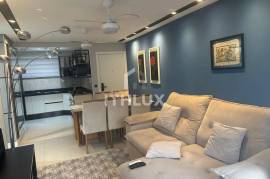 Modern & Furnished Apartment with Suite 3 Blocks from the Beach | Enseada, Guarujá Modern & Furnished Apartment with Suite 3 Blocks from the Beach | Enseada, Guarujá