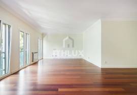 4 bedroom apartment in Avenidas Novas, with 4 parking spaces 4 bedroom apartment in Avenidas Novas, with 4 parking spaces