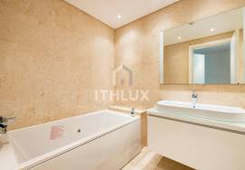 4 bedroom apartment in Avenidas Novas, with 4 parking spaces 4 bedroom apartment in Avenidas Novas, with 4 parking spaces