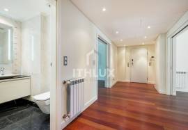 4 bedroom apartment in Avenidas Novas, with 4 parking spaces 4 bedroom apartment in Avenidas Novas, with 4 parking spaces