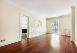 4 bedroom apartment in Avenidas Novas, with 4 parking spaces 4 bedroom apartment in Avenidas Novas, with 4 parking spaces
