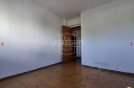 3 bedroom bank apartment on the 4th floor of a building located in Casal de Cambra in the Municipality of Sintra 3 bedroom bank apartment on the 4th floor of a building located in Casal de Cambra in the Municipality of Sintra