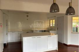 4 + 1 bedroom bank villa with swimming pool and garage located in Alto dos Gaio in a prestigious area of Estoril 4 + 1 bedroom bank villa with swimming pool and garage located in Alto dos Gaio in a prestigious area of Estoril