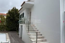 4 + 1 bedroom bank villa with swimming pool and garage located in Alto dos Gaio in a prestigious area of Estoril 4 + 1 bedroom bank villa with swimming pool and garage located in Alto dos Gaio in a prestigious area of Estoril