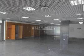 Stall shop with 330m² located in Rossio south of the Tagus next to the N2 road near Abrantes Stall shop with 330m² located in Rossio south of the Tagus next to the N2 road near Abrantes
