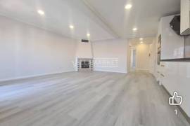 Fully refurbished 4 bedroom apartment inserted in the last of a building located in Quinta do Batateiro in Amora, Seixal Fully refurbished 4 bedroom apartment inserted in the last of a building located in Quinta do Batateiro in Amora, Seixal