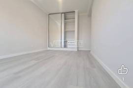 Fully refurbished 4 bedroom apartment inserted in the last of a building located in Quinta do Batateiro in Amora, Seixal Fully refurbished 4 bedroom apartment inserted in the last of a building located in Quinta do Batateiro in Amora, Seixal
