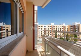 3 bedroom bank apartment with sea view and parking in the basement located in Quinta de Betunes in Loulé 3 bedroom bank apartment with sea view and parking in the basement located in Quinta de Betunes in Loulé