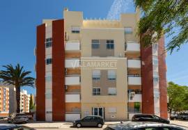 3 bedroom bank apartment with sea view and parking in the basement located in Quinta de Betunes in Loulé 3 bedroom bank apartment with sea view and parking in the basement located in Quinta de Betunes in Loulé