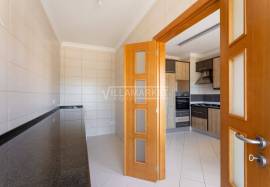 3 bedroom bank apartment with sea view and parking in the basement located in Quinta de Betunes in Loulé 3 bedroom bank apartment with sea view and parking in the basement located in Quinta de Betunes in Loulé