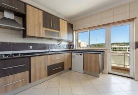 3 bedroom bank apartment with sea view and parking in the basement located in Quinta de Betunes in Loulé 3 bedroom bank apartment with sea view and parking in the basement located in Quinta de Betunes in Loulé