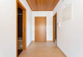3 bedroom bank apartment with sea view and parking in the basement located in Quinta de Betunes in Loulé 3 bedroom bank apartment with sea view and parking in the basement located in Quinta de Betunes in Loulé