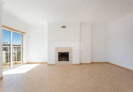 3 bedroom bank apartment with sea view and parking in the basement located in Quinta de Betunes in Loulé 3 bedroom bank apartment with sea view and parking in the basement located in Quinta de Betunes in Loulé