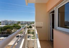 3 bedroom bank apartment with sea view and parking in the basement located in Quinta de Betunes in Loulé 3 bedroom bank apartment with sea view and parking in the basement located in Quinta de Betunes in Loulé