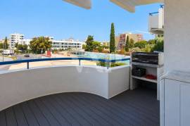 Renovated 1 Bedroom Apartment 5 Minutes from Vilamoura Marina
