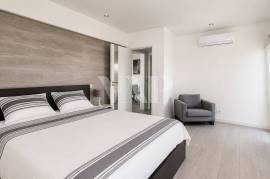 Renovated 1 Bedroom Apartment 5 Minutes from Vilamoura Marina