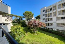 1 Bedroom Apartment with Pool within Walking Distance of Vilamoura Marina
