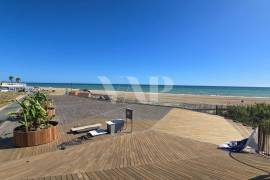 Restaurant / Beach Club in Primeira Linha de Mar, Quarteira - Forte Novo