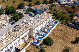Modern 3 bedroom Townhouse with pool & studio near beaches and town Modern 3 bedroom Townhouse with pool & studio near beaches and town