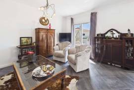 Modern 3 bedroom Townhouse with pool & studio near beaches and town Modern 3 bedroom Townhouse with pool & studio near beaches and town