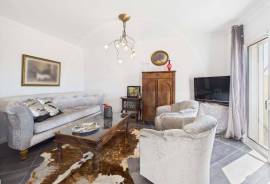 Modern 3 bedroom Townhouse with pool & studio near beaches and town Modern 3 bedroom Townhouse with pool & studio near beaches and town