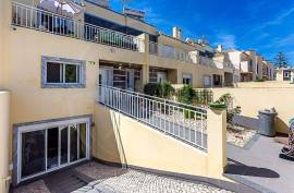 Modern 3 bedroom Townhouse with pool & studio near beaches and town Modern 3 bedroom Townhouse with pool & studio near beaches and town